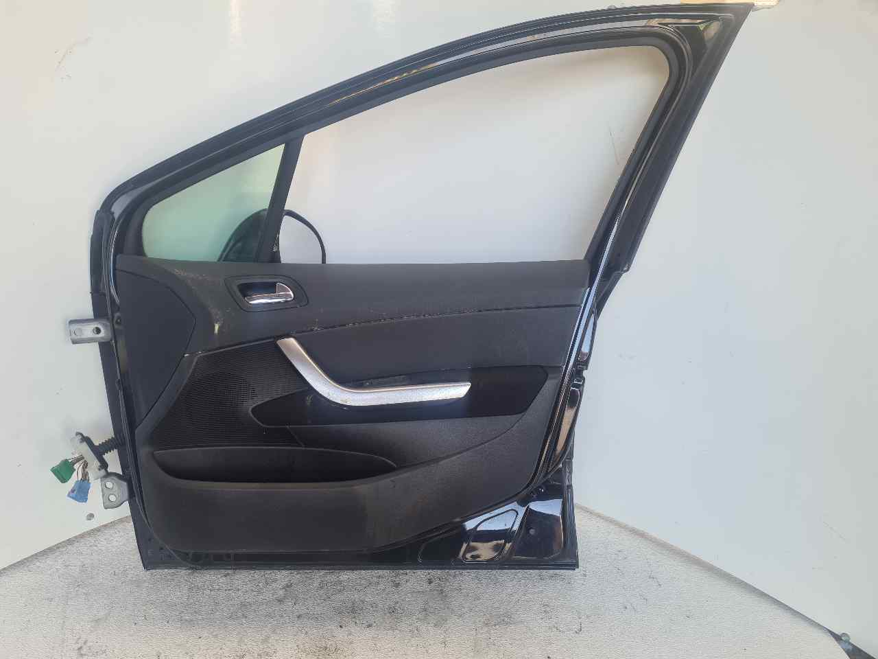 VOLKSWAGEN 308 T7 (2007-2015) Front Right Door 9004Z4 18552614