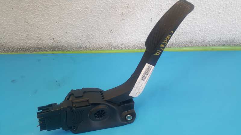 HYUNDAI Fiesta 5 generation (2001-2010) Throttle Pedal 8V219F836AB 18400627