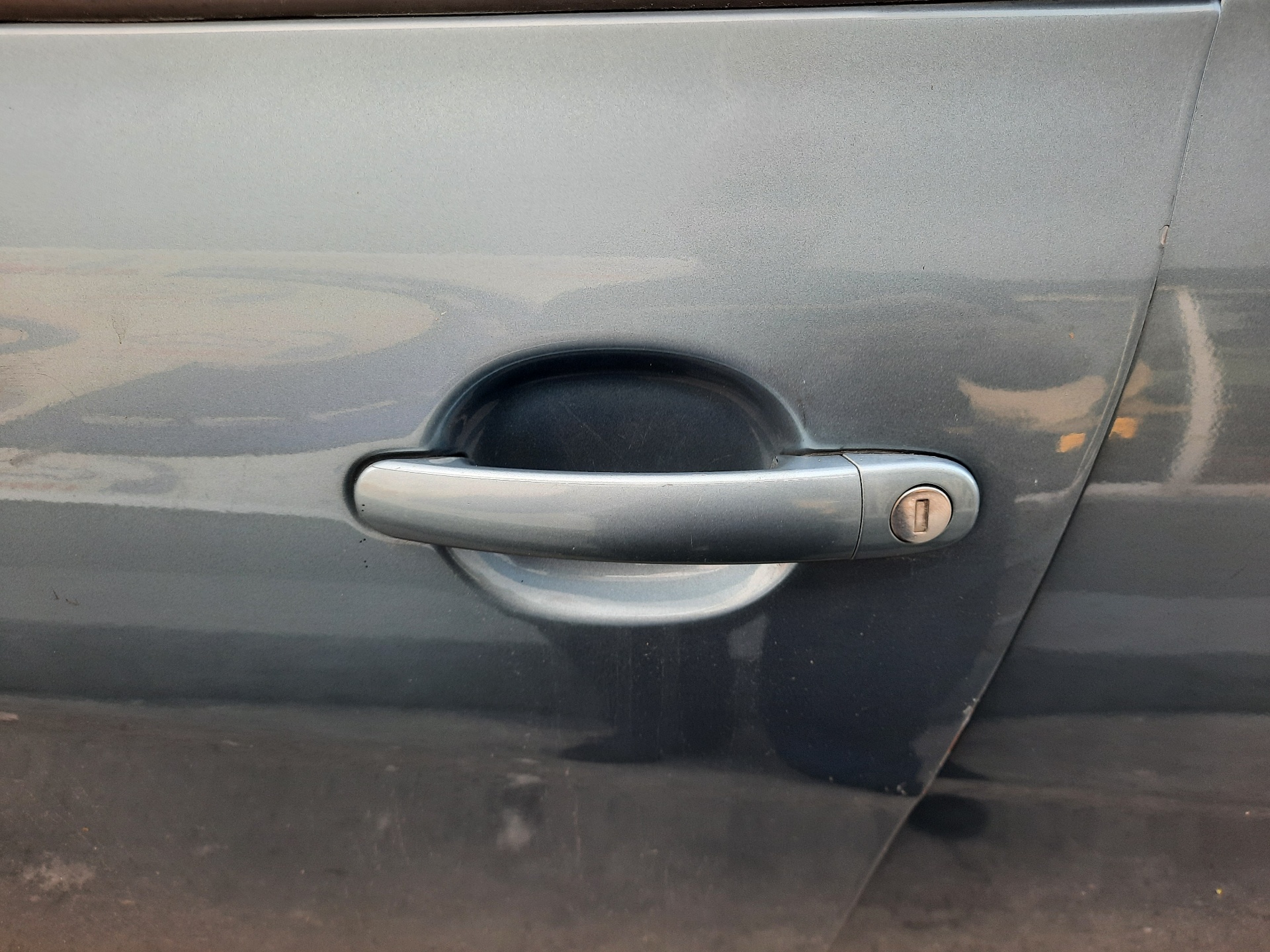 SEAT Leon 2 generation (2005-2012) Front Left Door Exterior Handle 3B0837207GGRU 18784927