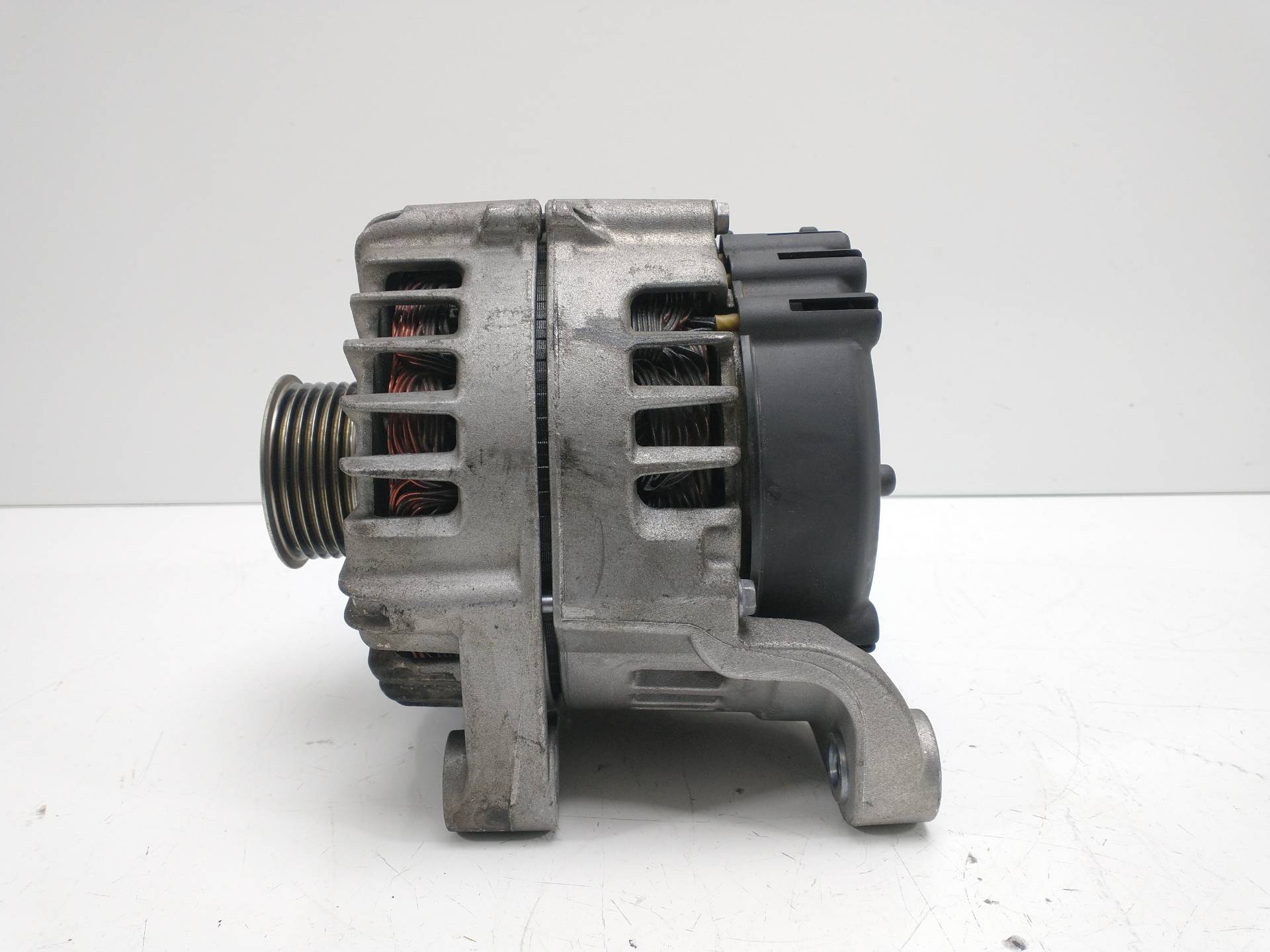 BMW X4 F26 (2014-2018) Alternator 7802261AI06, FG18S019 20017328