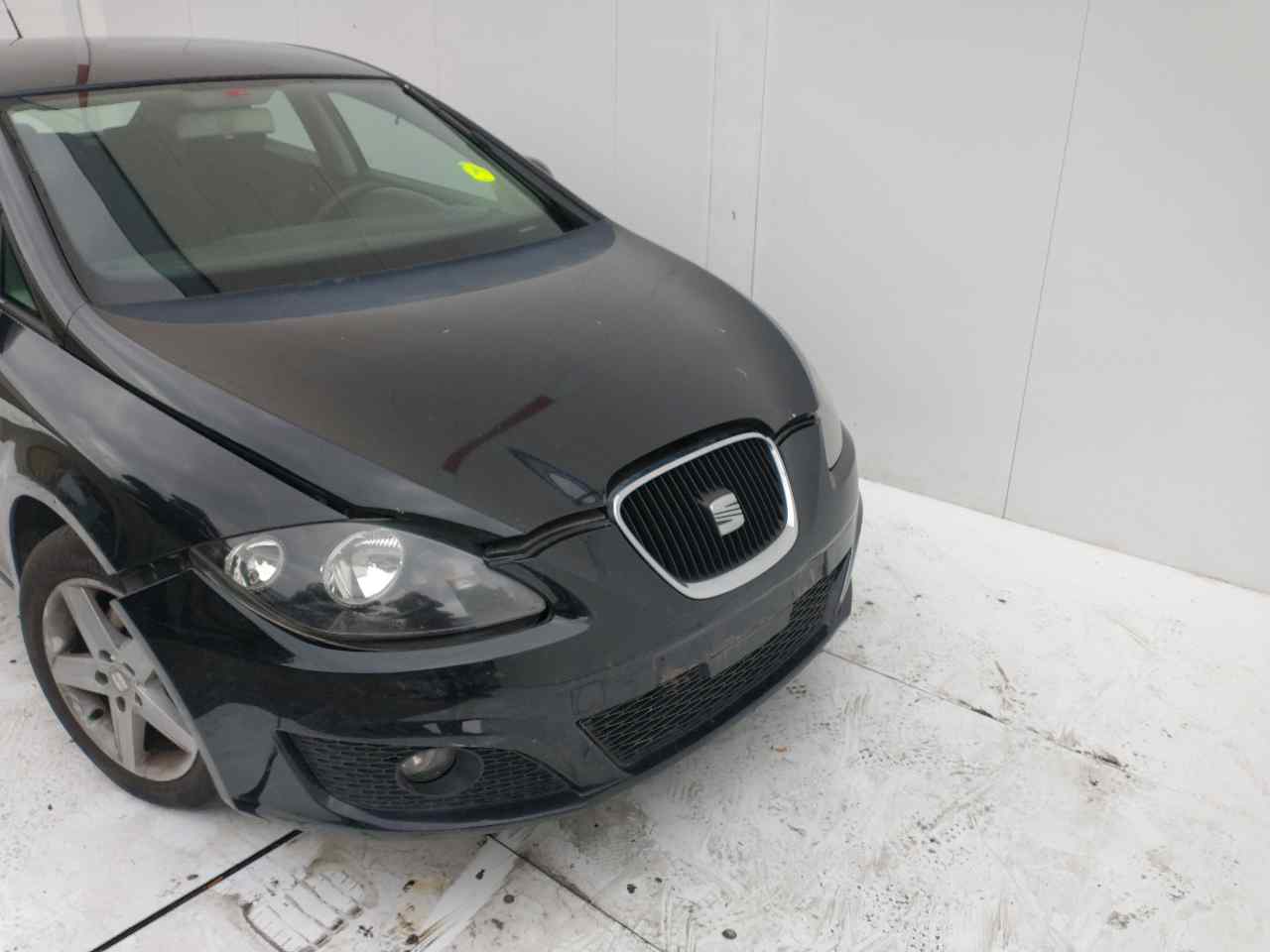 SEAT Leon 2 generation (2005-2012) Klímahűtő 1K0820411Q 20018445