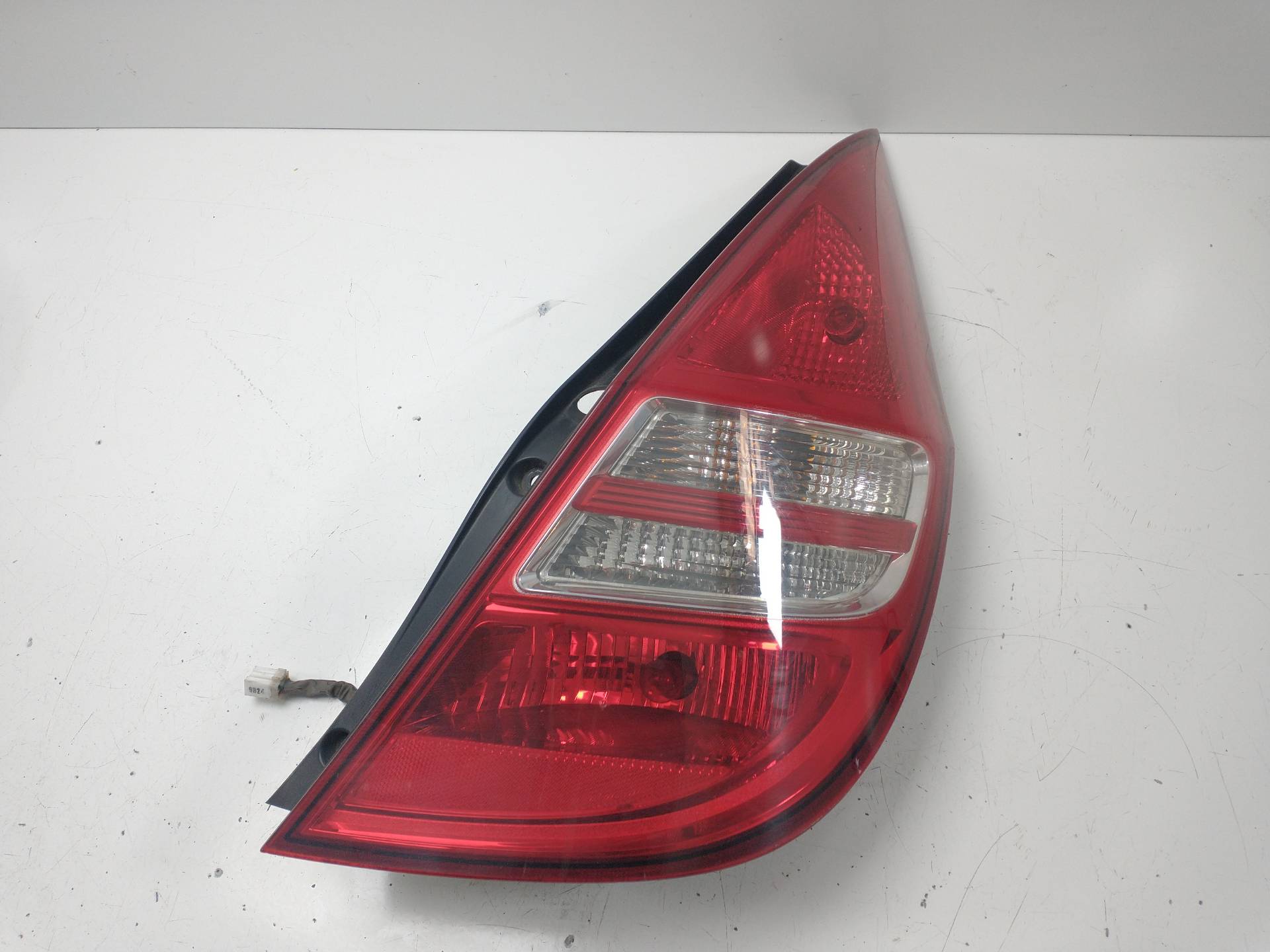 HYUNDAI i30 FD (1 generation) (2007-2012) Bakre höger bakljuslampa 924022R0 20010158