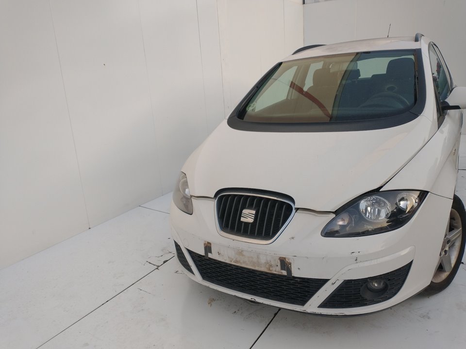 SEAT Altea 1 generation (2004-2013) Передній правий карданний вал 1K0407272PM 25951301