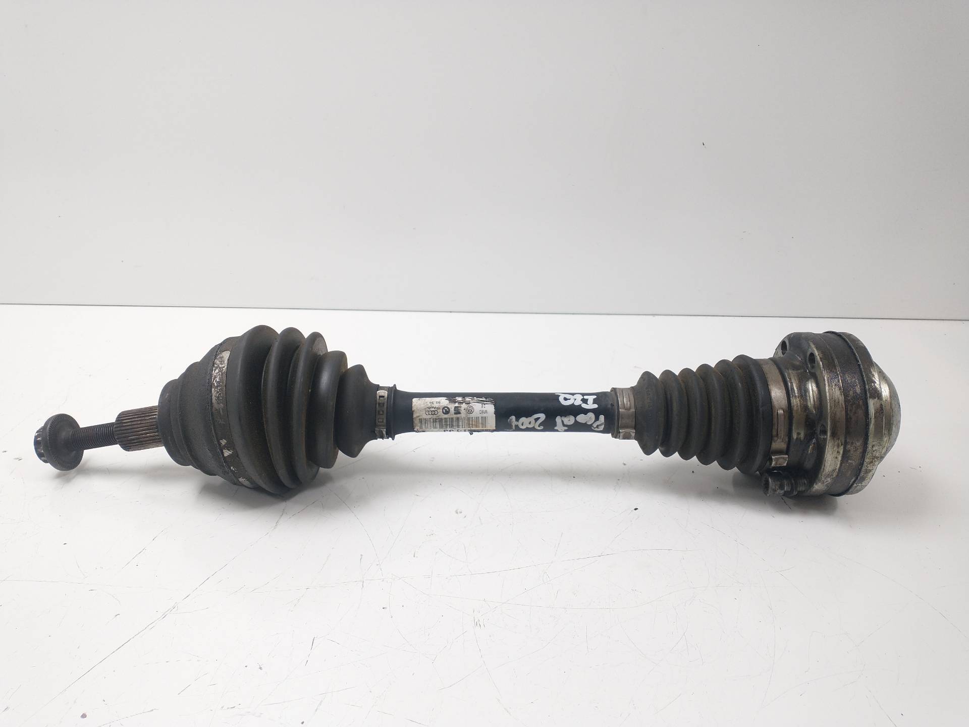 VOLKSWAGEN Passat B6 (2005-2010) Front Left Driveshaft 1K0407271BJ 25950296