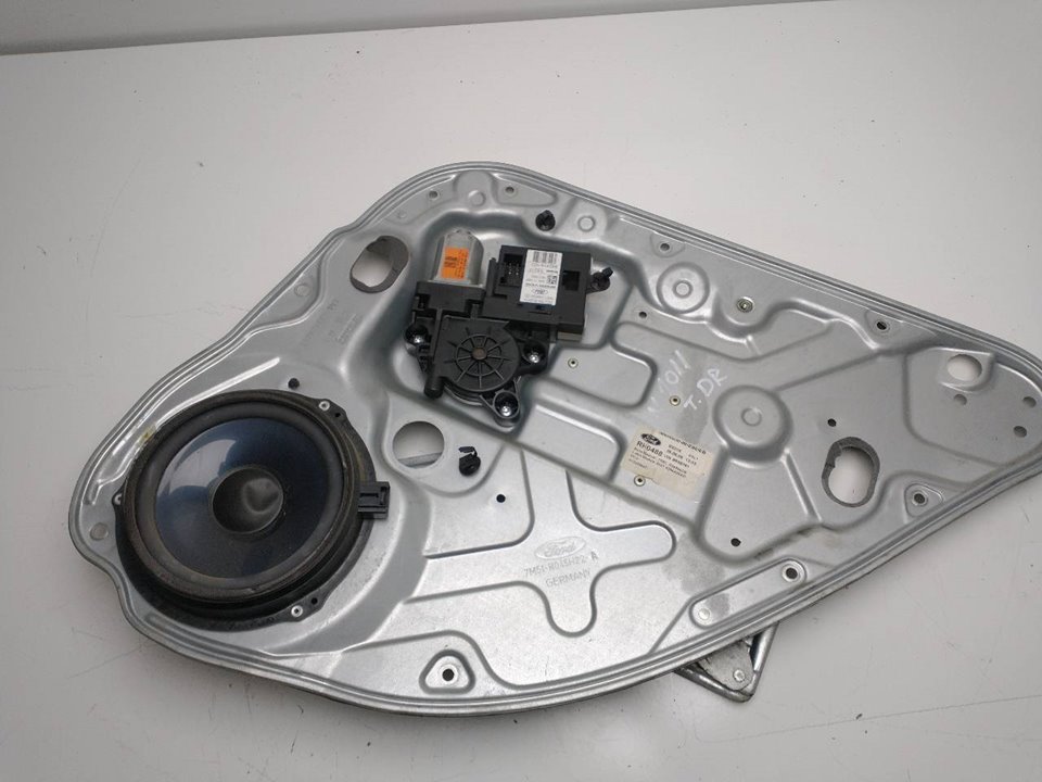 FORD Kuga 2 generation (2013-2020) Aizmugurējo labo durvju logu pacēlājs 7M51R045H22A 20054346