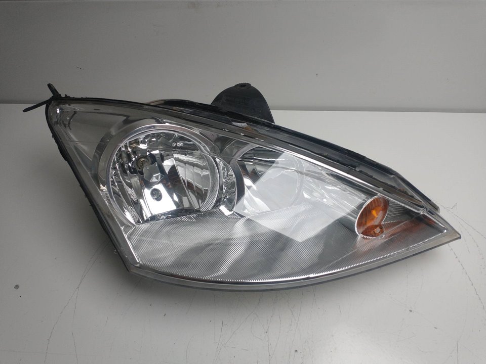 FORD Focus 1 generation (1998-2010) Front Right Headlight 25951440