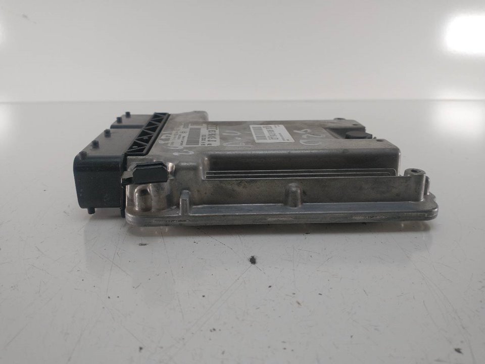 SUZUKI A4 B7/8E (2004-2008) Moottorin ohjausyksikkö ECU 03G906016JD,0281012654 20028785