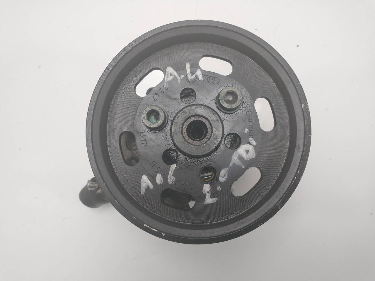 AUDI A4 B7/8E (2004-2008) Power Steering Pump 7690955121, 8EO145155N 19969673