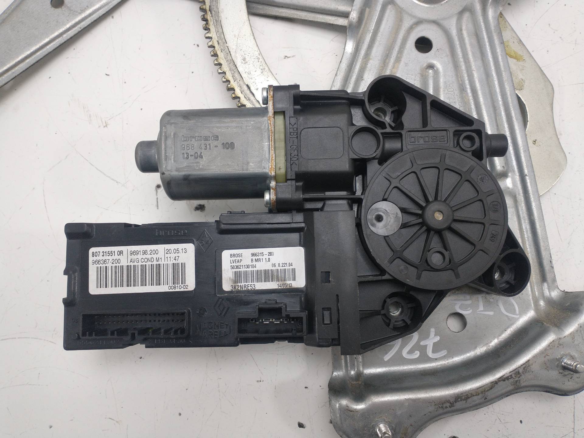 VAUXHALL Megane 3 generation (2008-2020) Regulator de geam ușă stânga față 807216718R,969198200,966367200 20003038