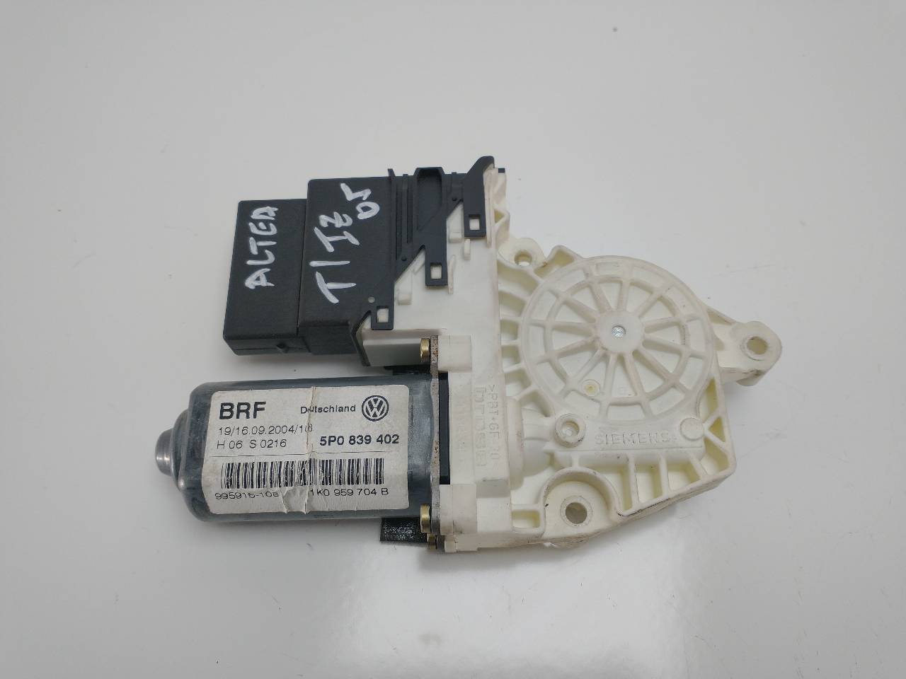 SEAT Toledo 3 generation (2004-2010) Rear Right Door Window Control Motor 1K0959704B, 5P0839402 19978030