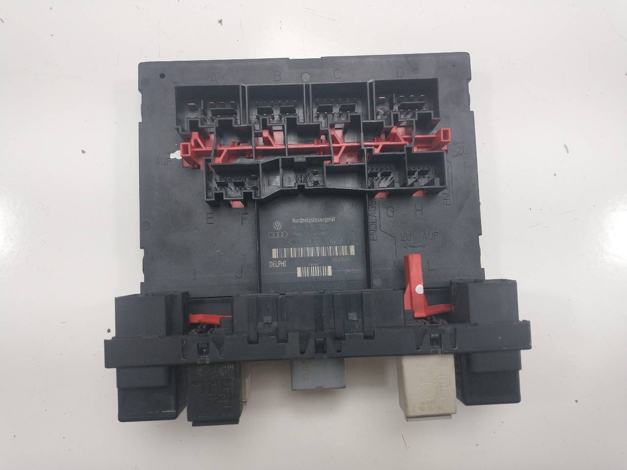 VOLKSWAGEN Passat B6 (2005-2010) Fuse Box 3C0937049AE 25949930