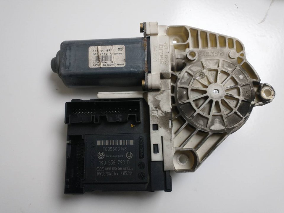 SEAT Toledo 3 generation (2004-2010) Front Left Door Window Regulator Motor 5P0837401A 20046352