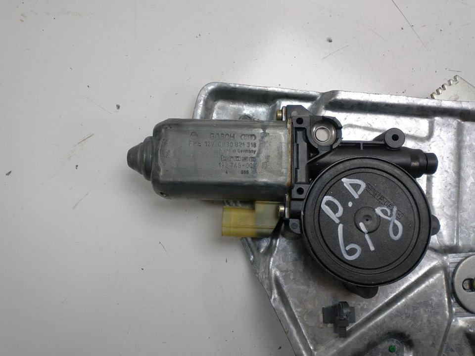 PEUGEOT Range Rover 2 generation (1994-2002) Forreste højre dør vinduesregulator 192745000 20046278