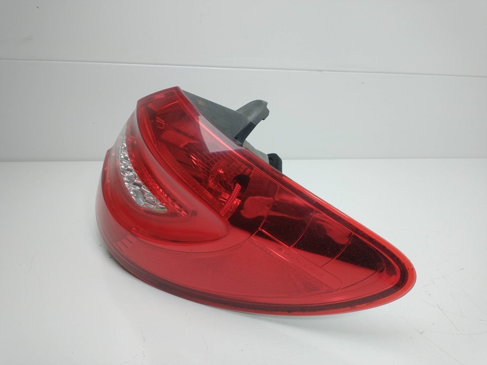 MERCEDES-BENZ B-Class W246 (2011-2020) Rear Right Taillight Lamp A2468200664,607502,A2468200664 25952008