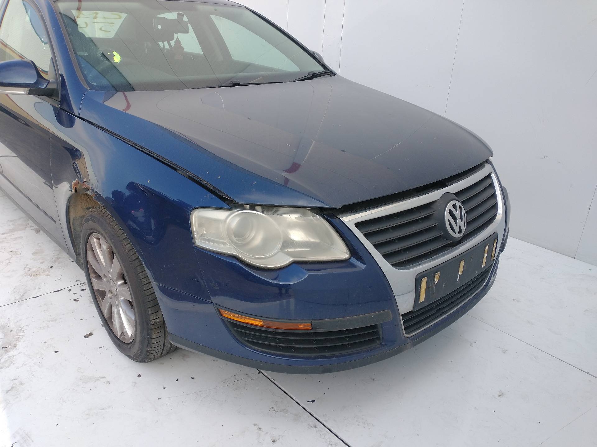 VOLKSWAGEN Passat B6 (2005-2010) Moottori BLF,BLF 20013247