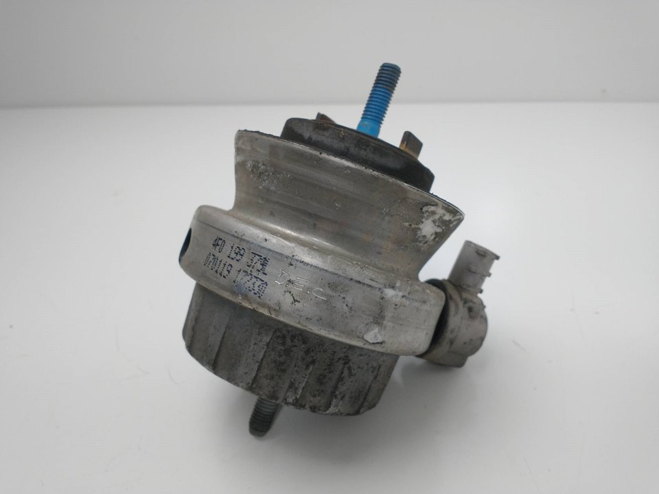 TOYOTA Avensis 3 generation (2009-2020) Left Side Engine Mount 4F0199379L, 070119172330, 4F0199379L 25951828