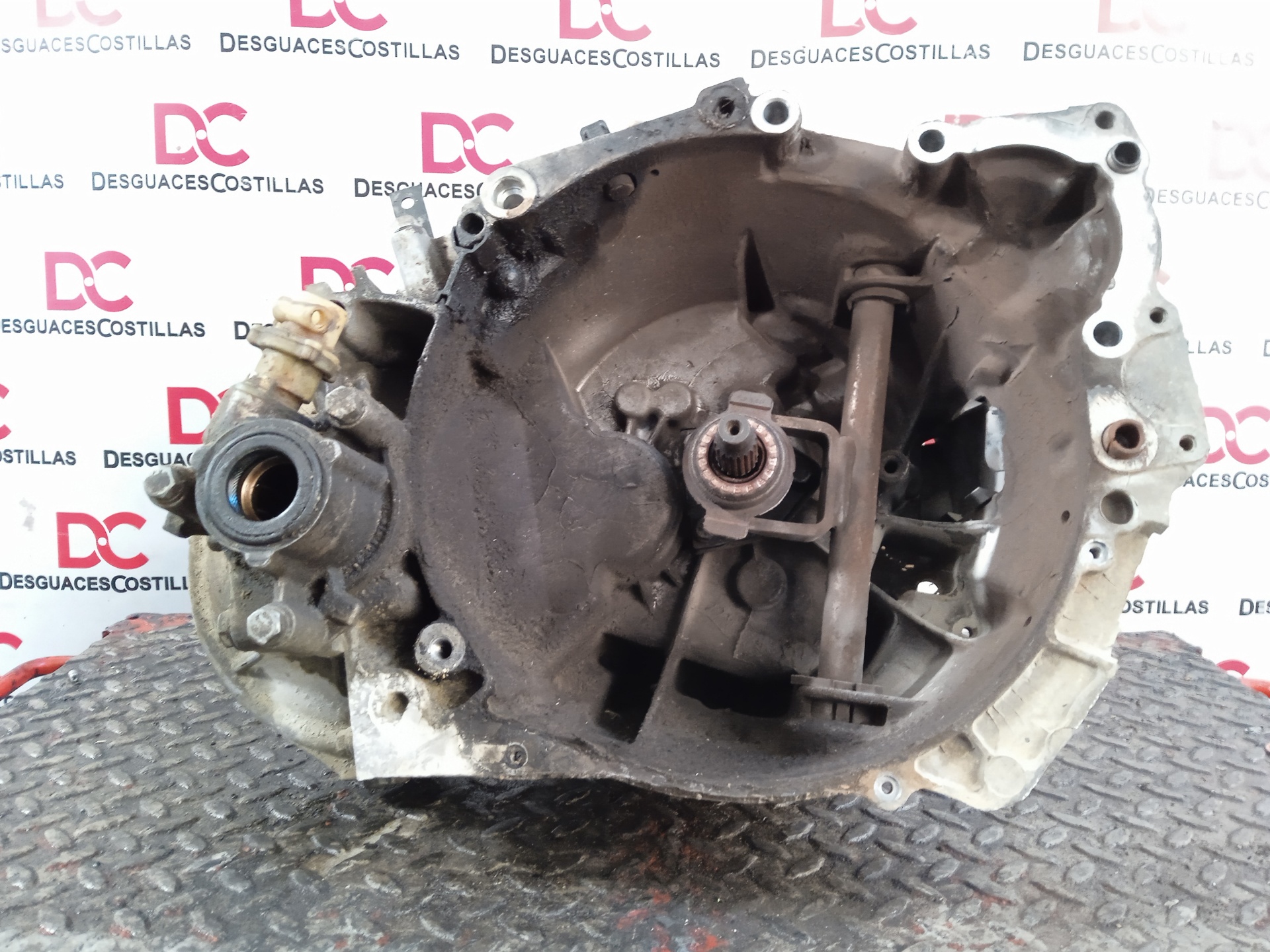 RENAULT C15 1 generation (2004-2010) Gearbox 20TE11 22857366