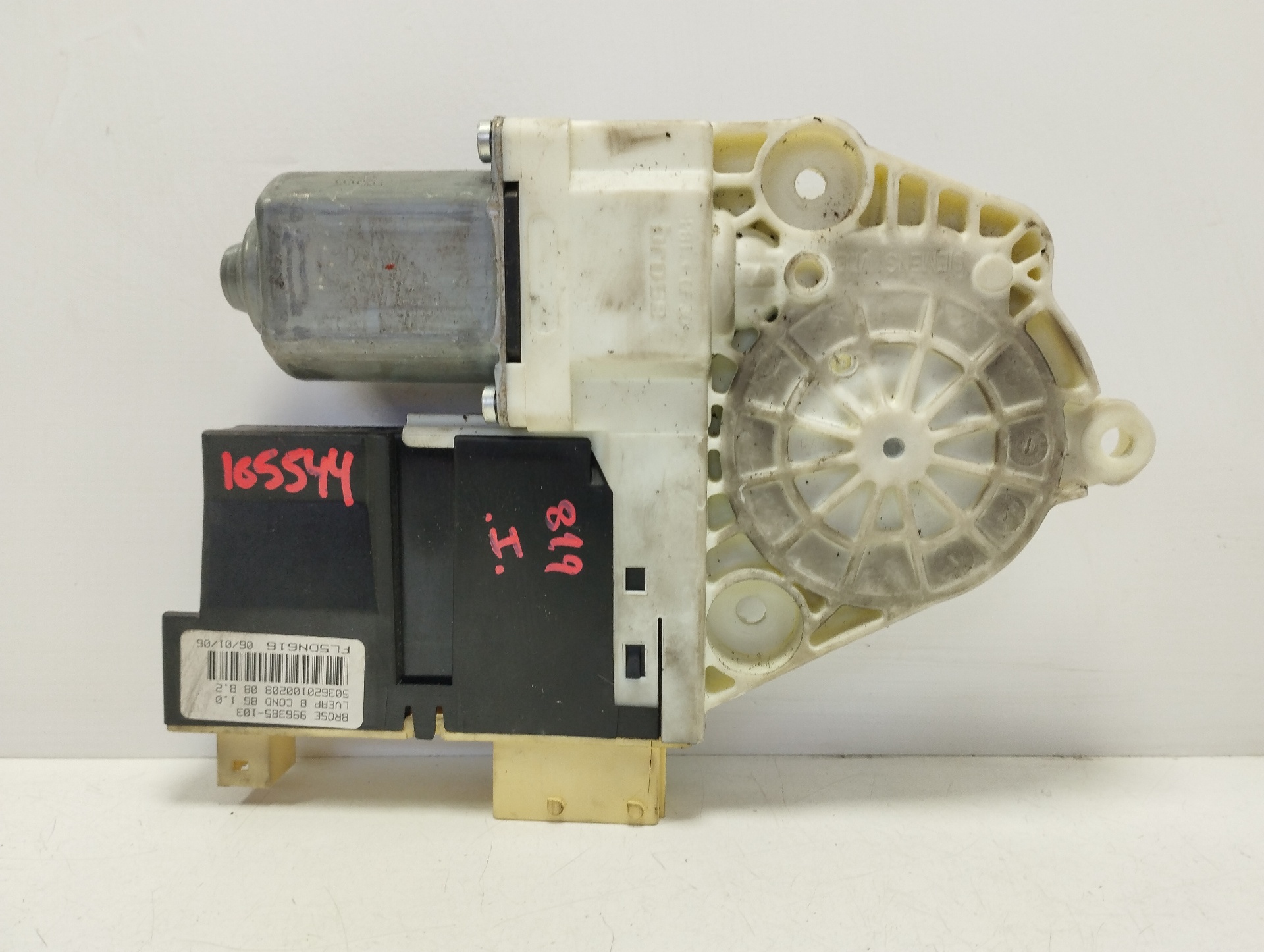 CITROËN C4 1 generation (2004-2011) Front Left Door Window Regulator Motor 996385103 22856200