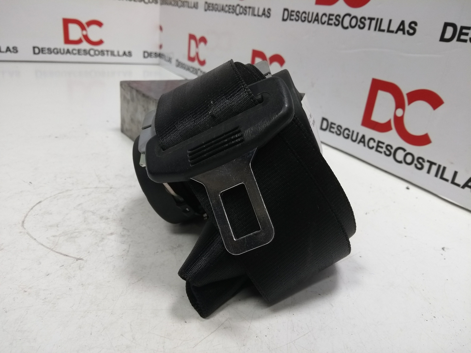 AUDI A4 B6/8E (2000-2005) Rear Right Seatbelt 8E5857805D 20061210