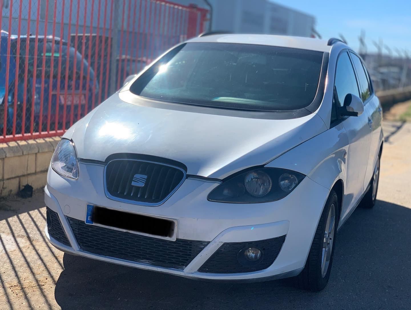 SEAT Toledo 3 generation (2004-2010) Oglindă ușă stânga față 21986661 22871940