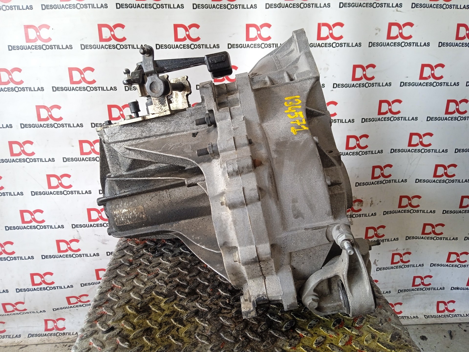 PEUGEOT Focus 2 generation (2004-2011) Gearbox 4M5R7002YA 22857402