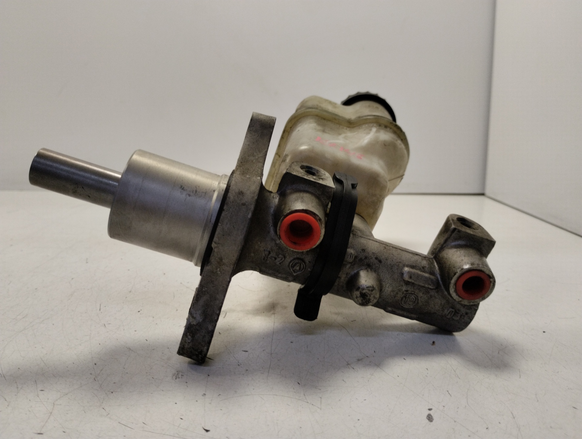 CITROËN C5 2 generation (2008-2017) Brake Cylinder 9646980980 20483819