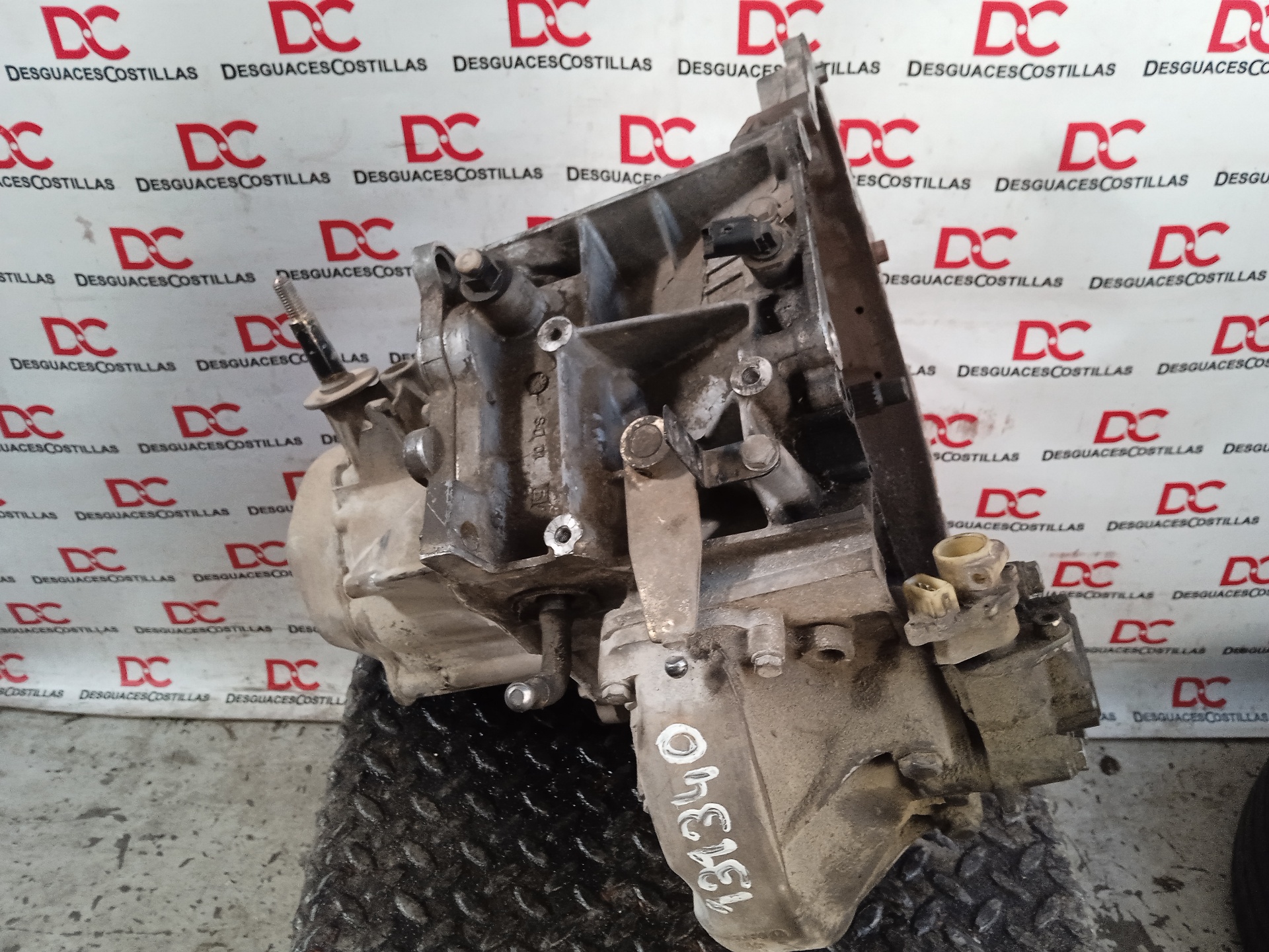 RENAULT C15 1 generation (2004-2010) Gearbox 20TE11 22857366