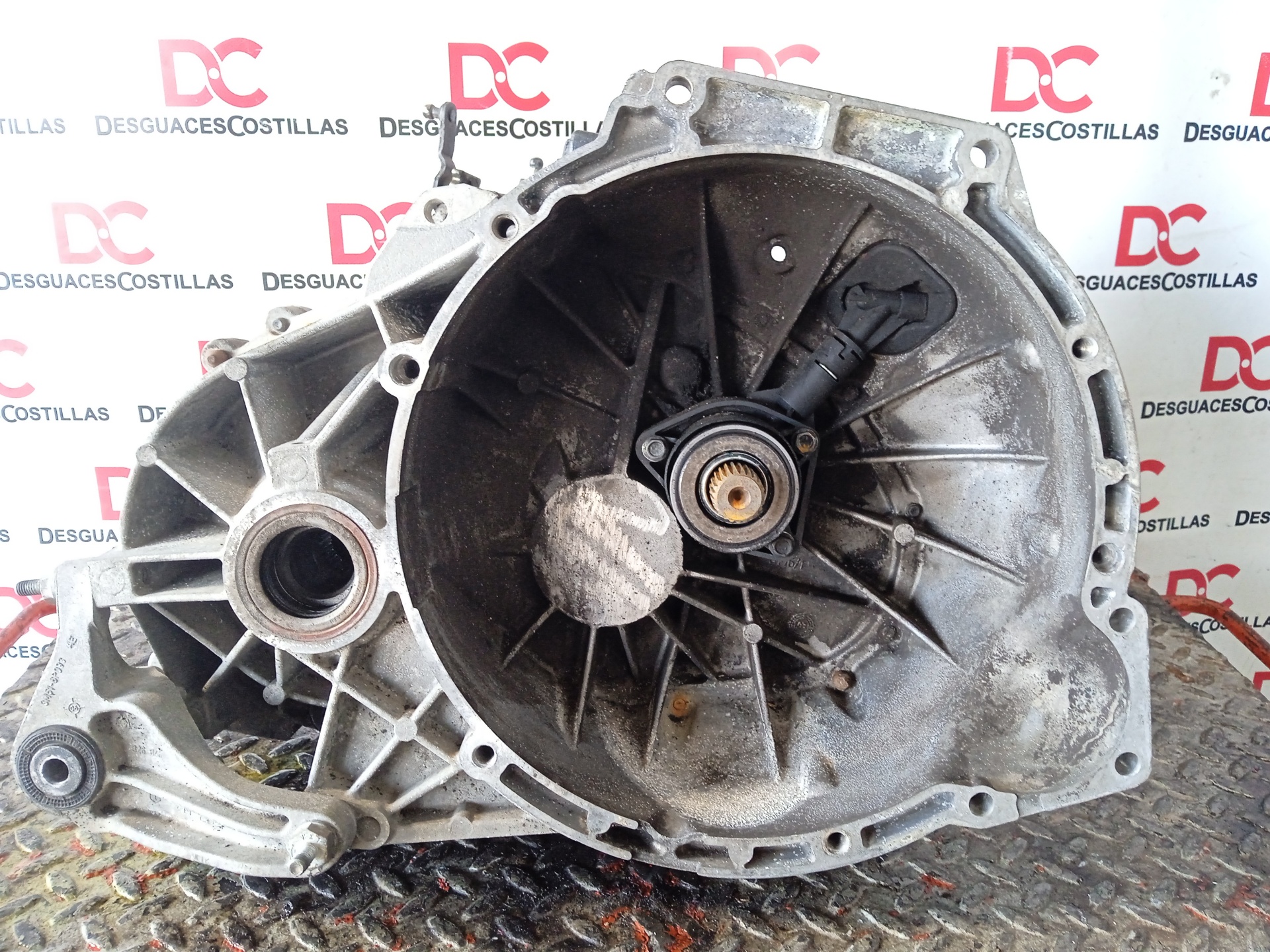 PEUGEOT Focus 2 generation (2004-2011) Gearbox 4M5R7002YA 22857402