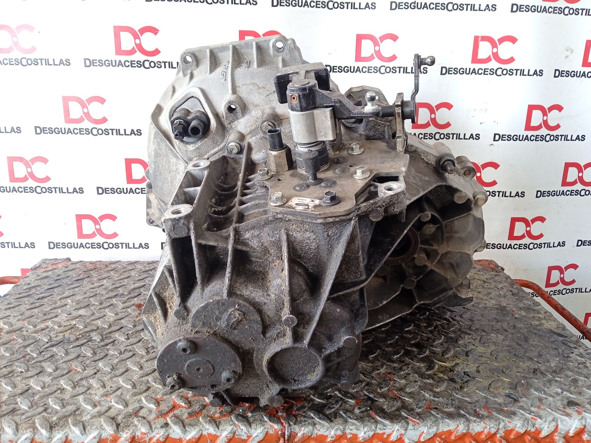 PEUGEOT Focus 2 generation (2004-2011) Gearbox 4M5R7002YA 22857402