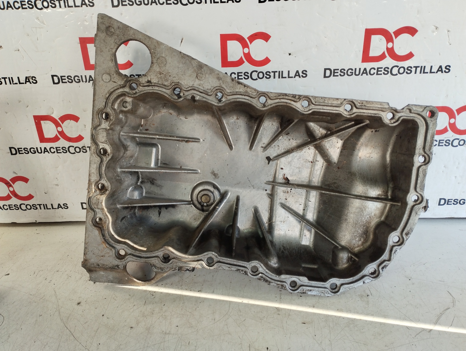 AUDI Megane 2 generation (2002-2012) Dzinēja karteris 8200185680 22872725