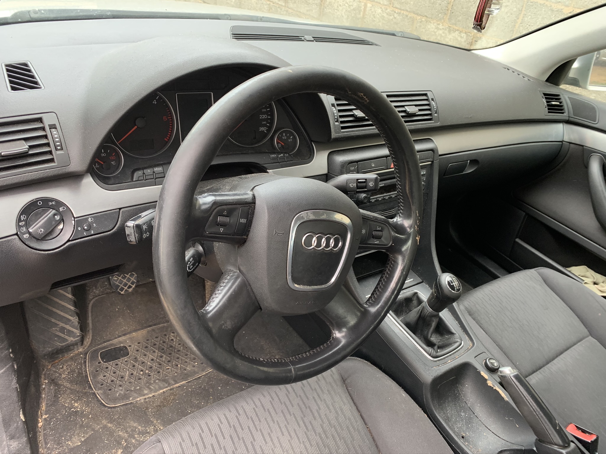 AUDI A4 B6/8E (2000-2005) Bakre högra dörrens yttre handtag GRISPLATA 20062515