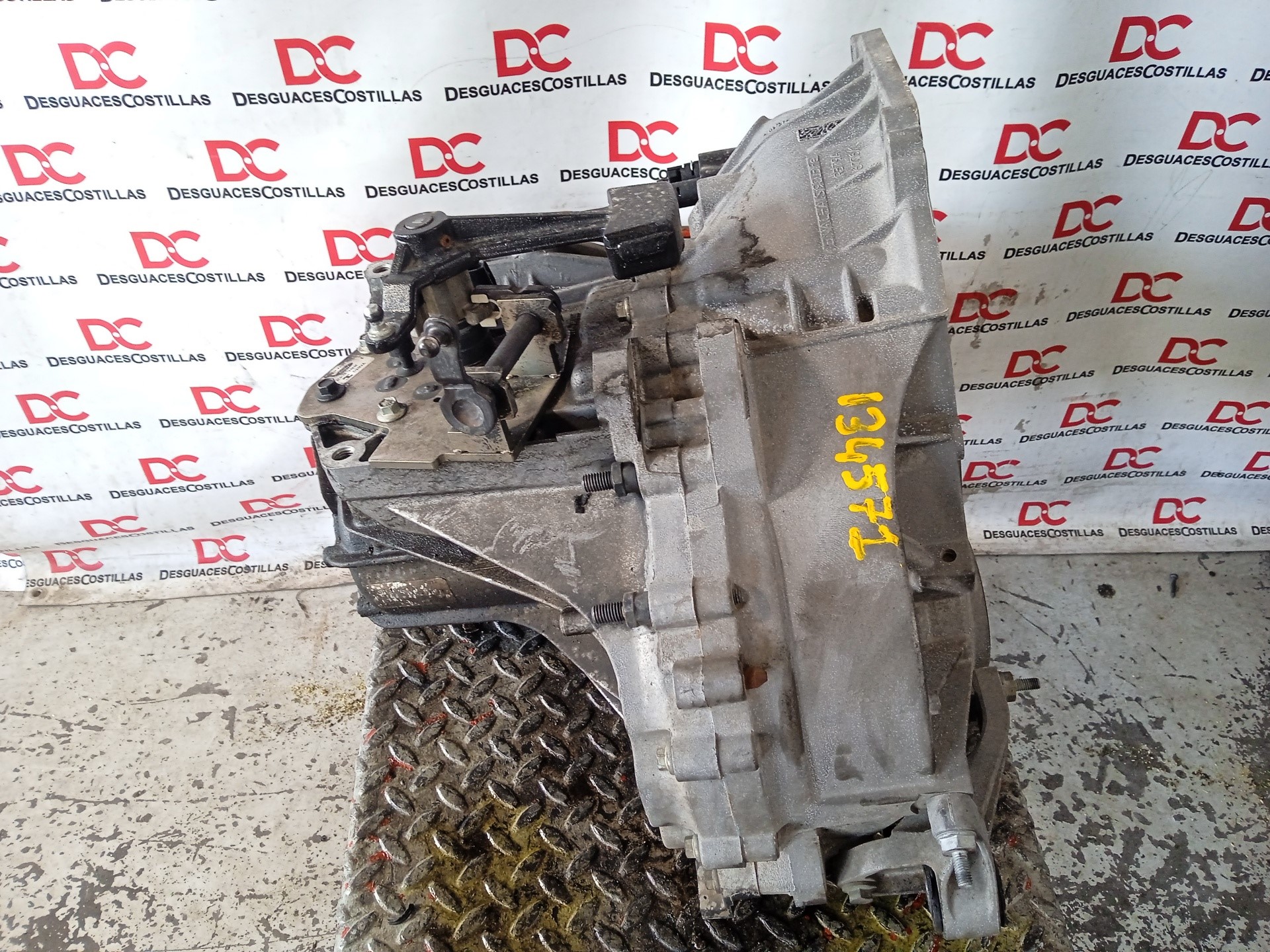 PEUGEOT Focus 2 generation (2004-2011) Gearbox 4M5R7002YA 22857402