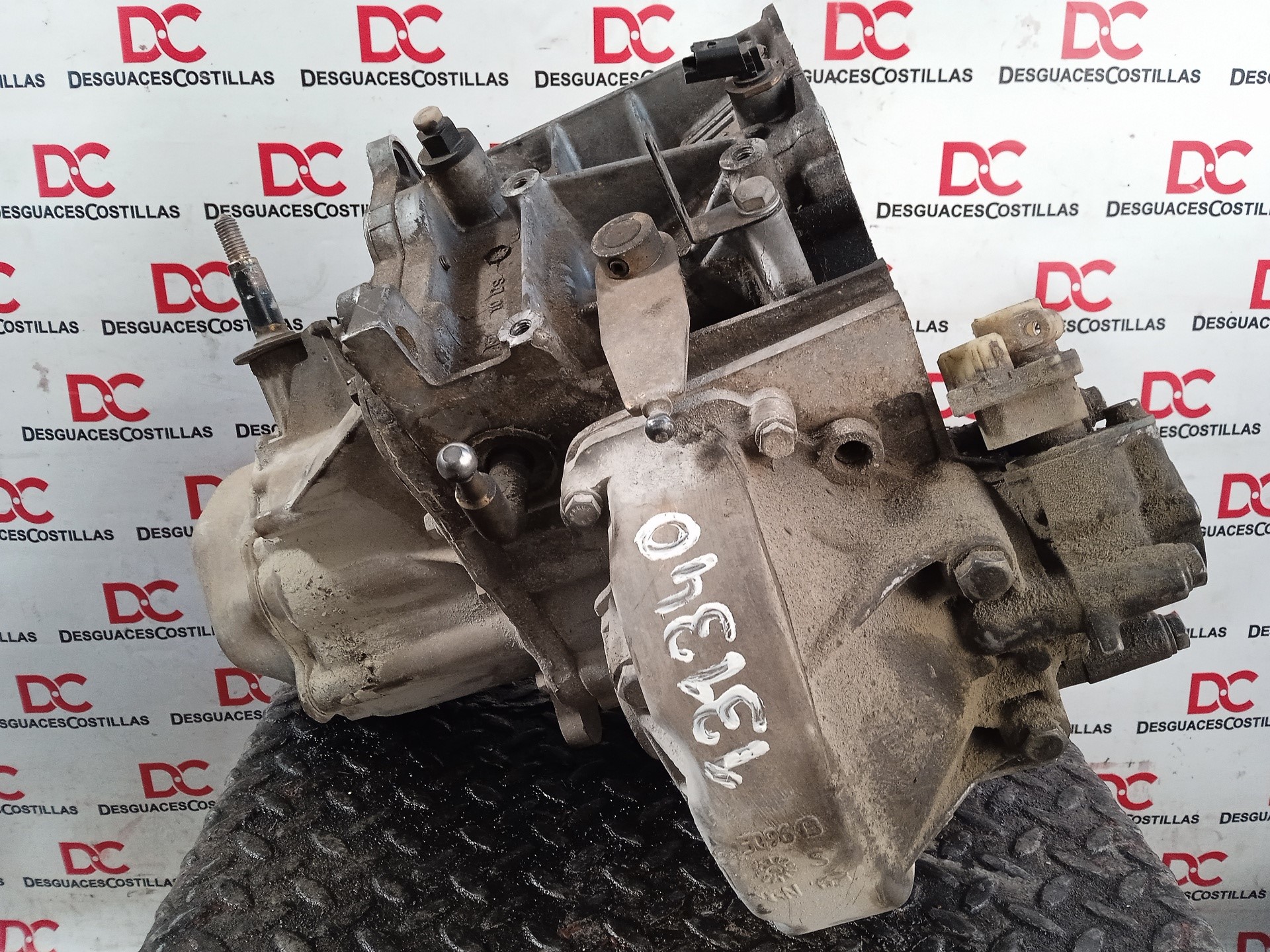 RENAULT C15 1 generation (2004-2010) Gearbox 20TE11 22857366