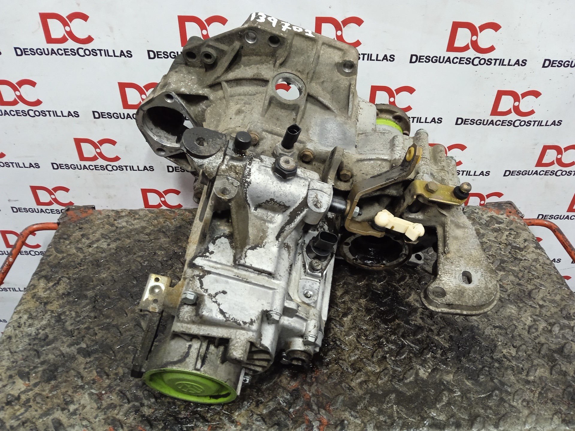 NISSAN Cordoba 1 generation (1993-2003) Gearbox EAY 20022038