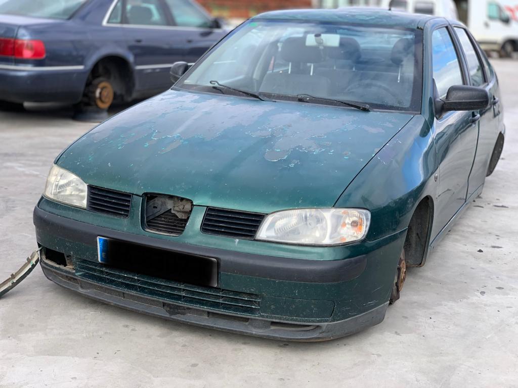 NISSAN Ibiza 2 generation (1993-2002) Фара передняя правая 2CONECTORES,(72PINES) 22864555