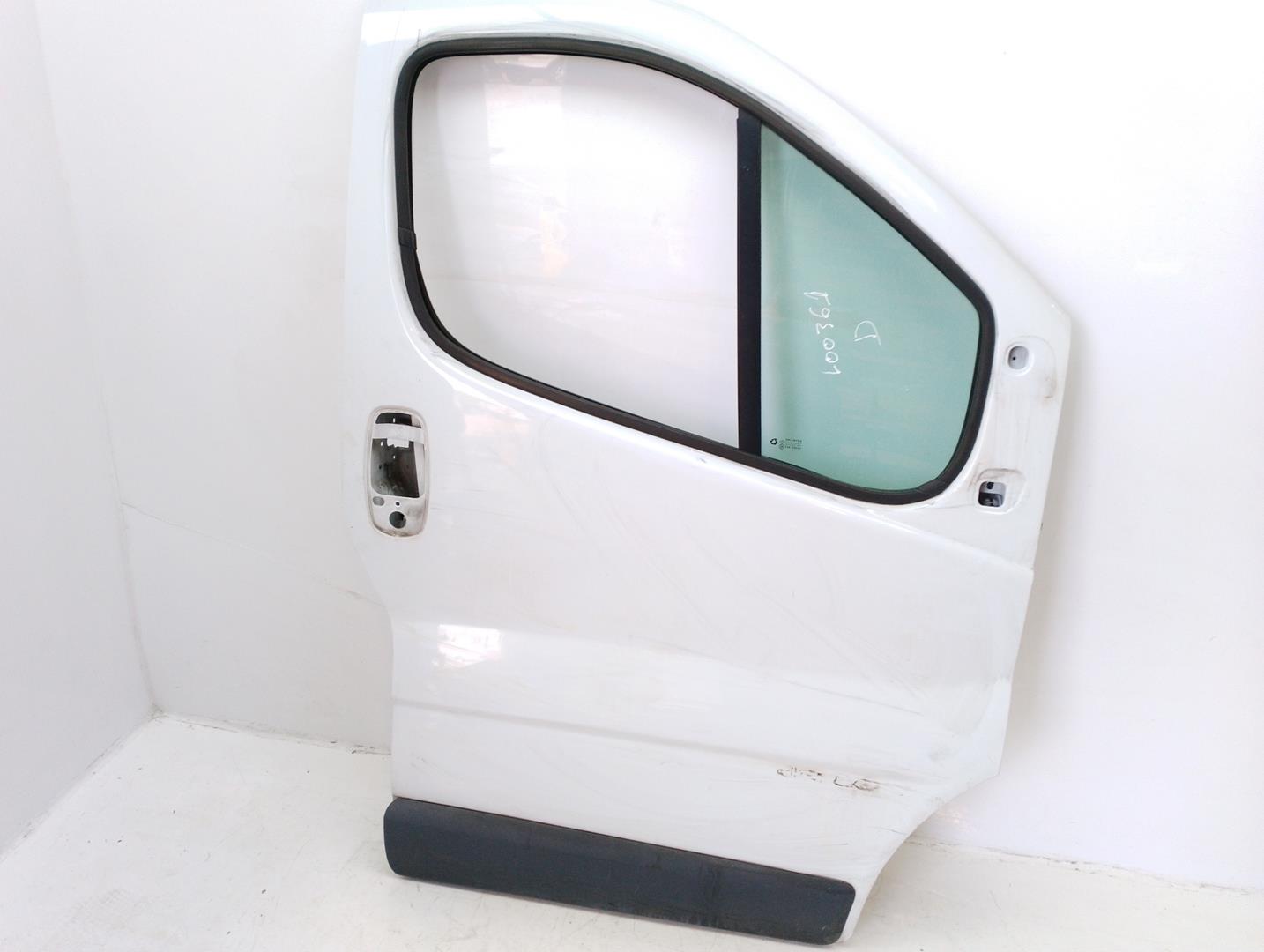 RENAULT Trafic 2 generation (2001-2015) Front Right Door 7751472215 20391078