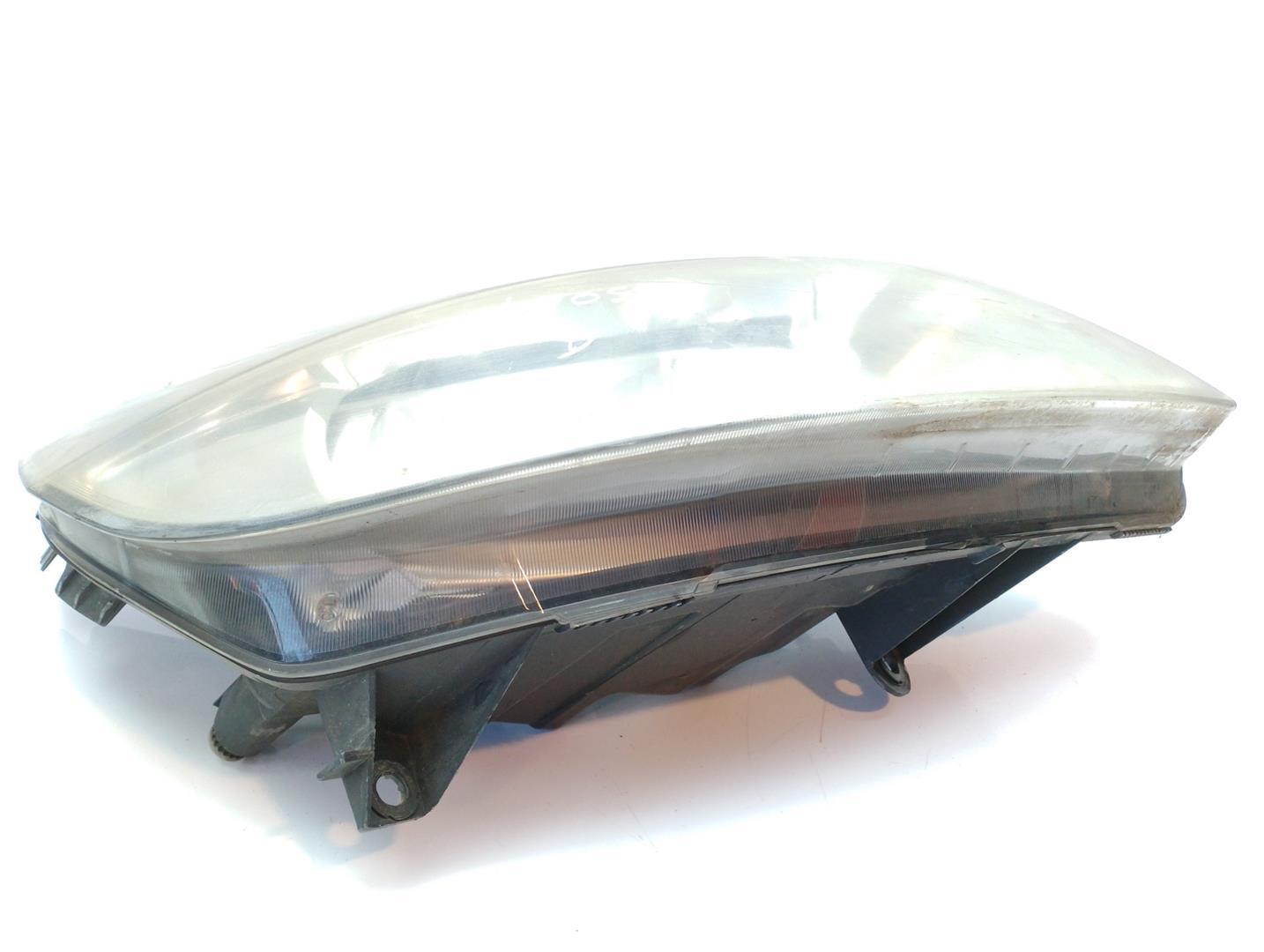 RENAULT Scenic 2 generation (2003-2010) Фара передняя правая 260102336R 22705724