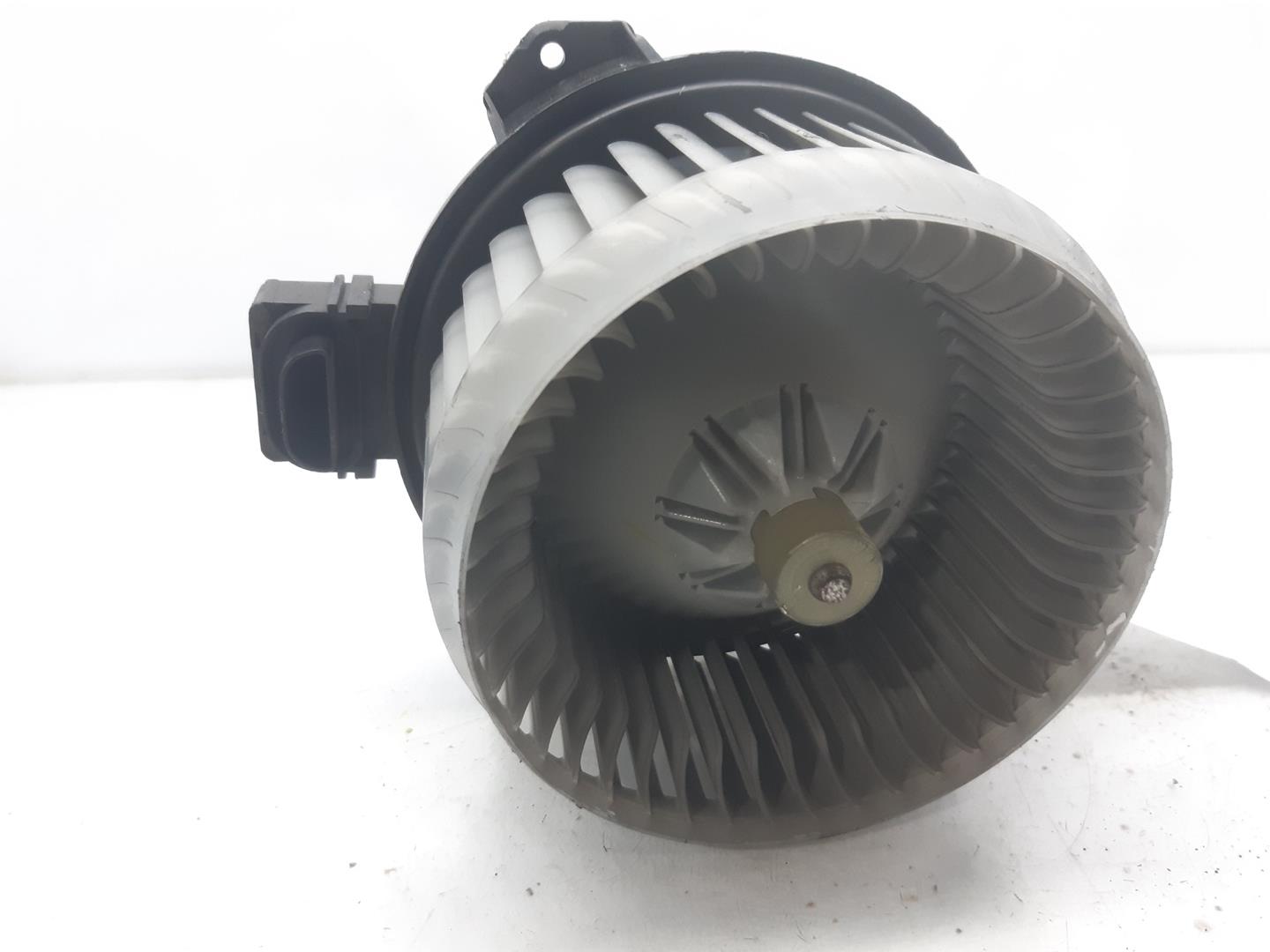 SUZUKI Swift 4 generation (2010-2016) Fűtésventilátor 2727000311, 7415062JA0 22699134