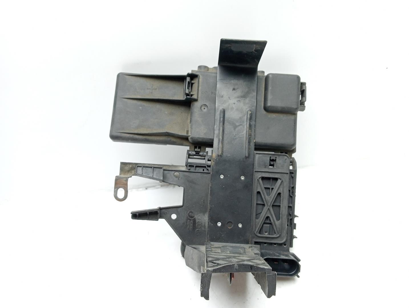 VOLKSWAGEN Bora 1 generation (1998-2005) Fuse Box 1J0937550,1J0937506 22437533