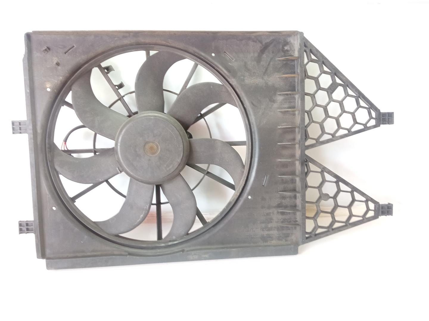 SEAT Ibiza 4 generation (2008-2017) Diffuser Fan 6R0121207A, 6R0121207A 18460225