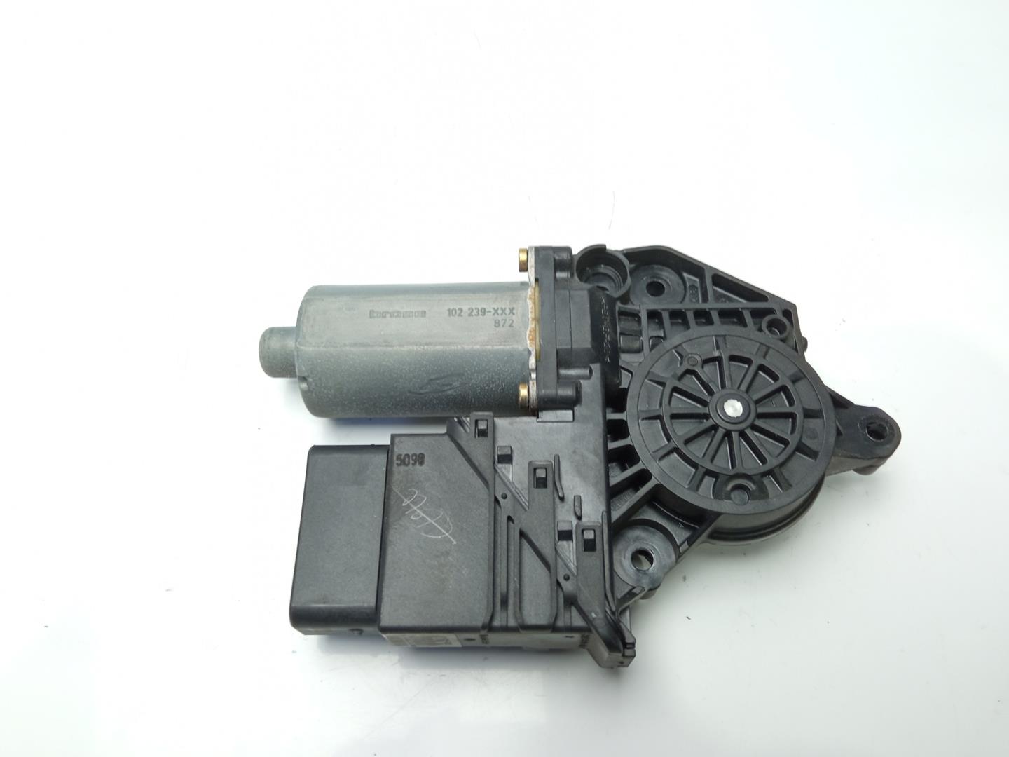 VOLKSWAGEN Bora 1 generation (1998-2005) Rear Left Door Window Control Motor 0130821767 18482549