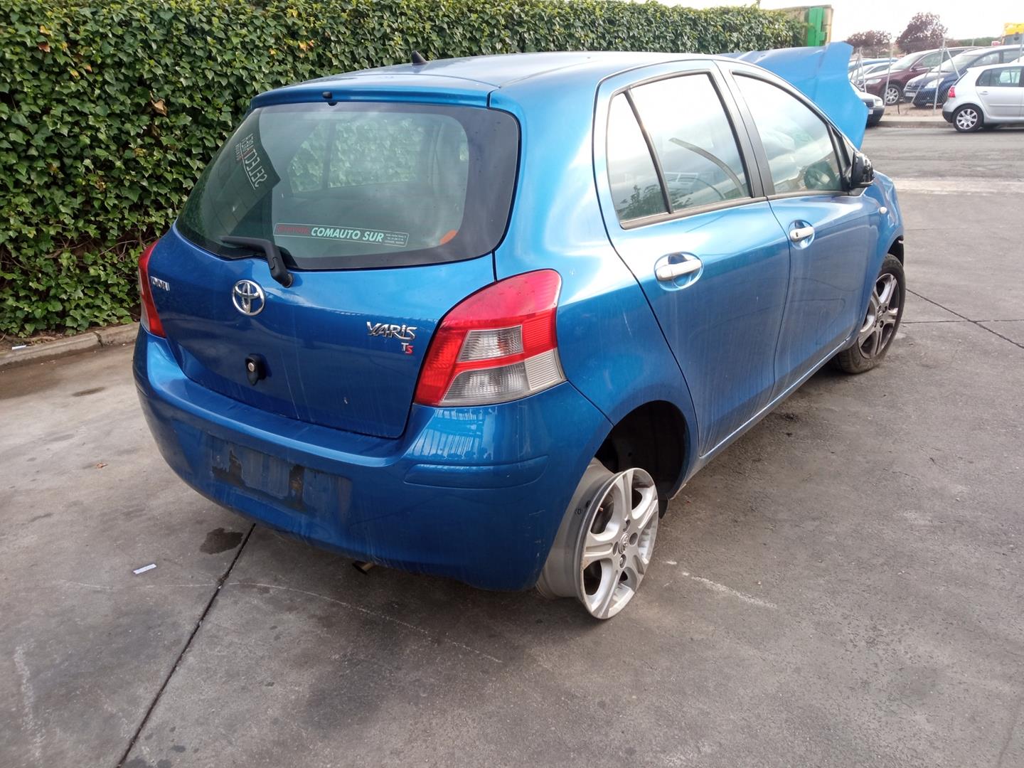 TOYOTA Yaris 2 generation (2005-2012) Priekšējā stikla tīrītāja mehānisms 851100D080,851500D080 18470190