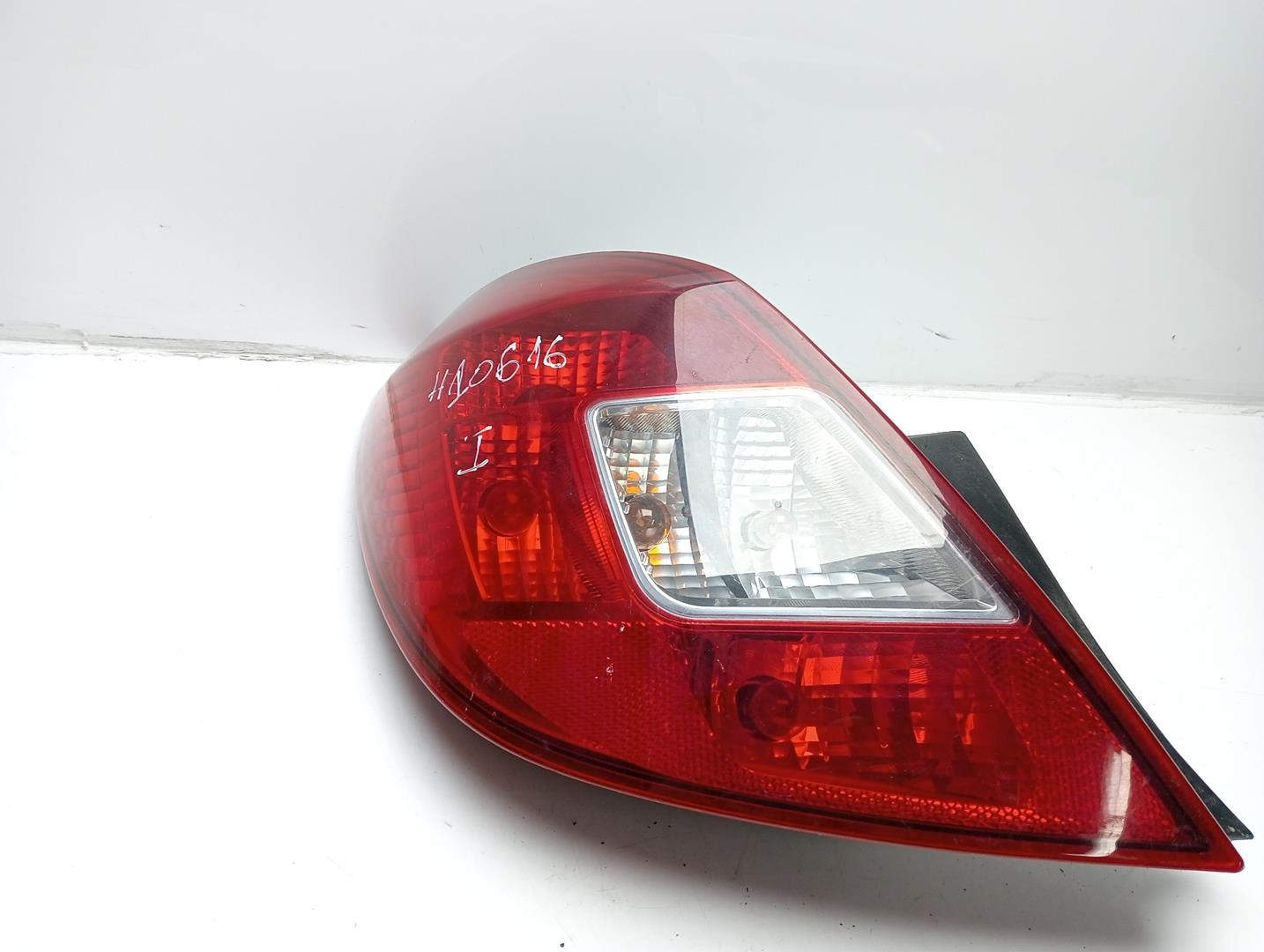 OPEL Corsa D (2006-2020) Задна лява задна светлина 89037872A, 89392995 23780422