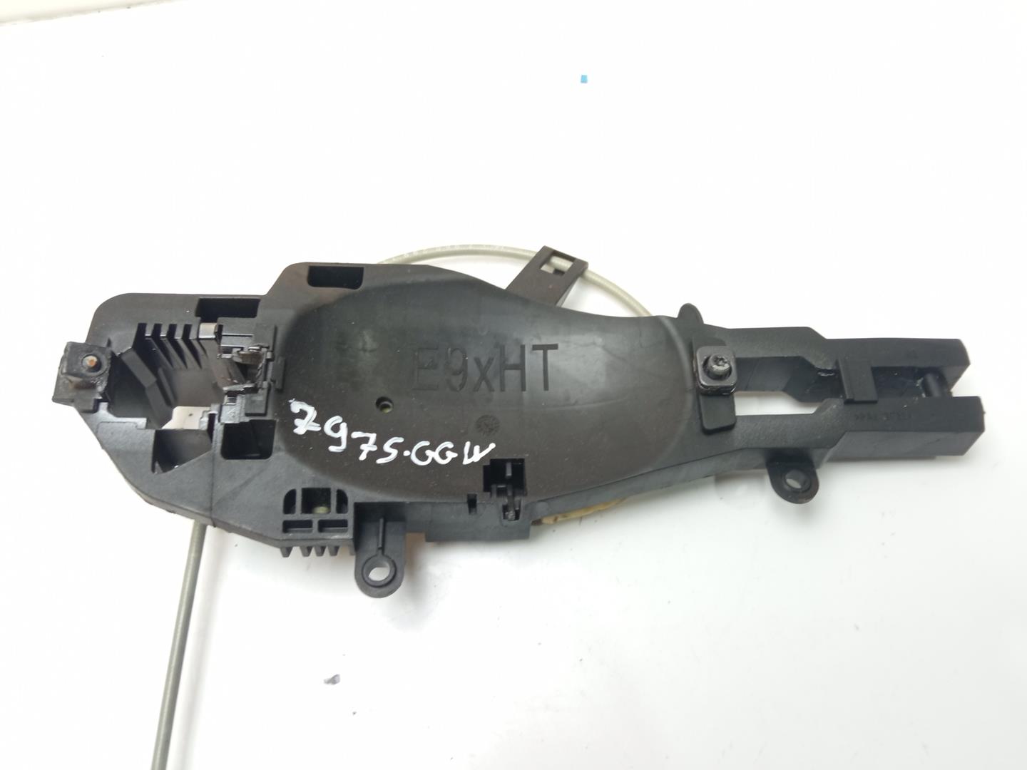 BMW 3 Series E90/E91/E92/E93 (2004-2013) Aizmugurējo labo durvju ārējais rokturis 51227199840,E9XHT 18477578