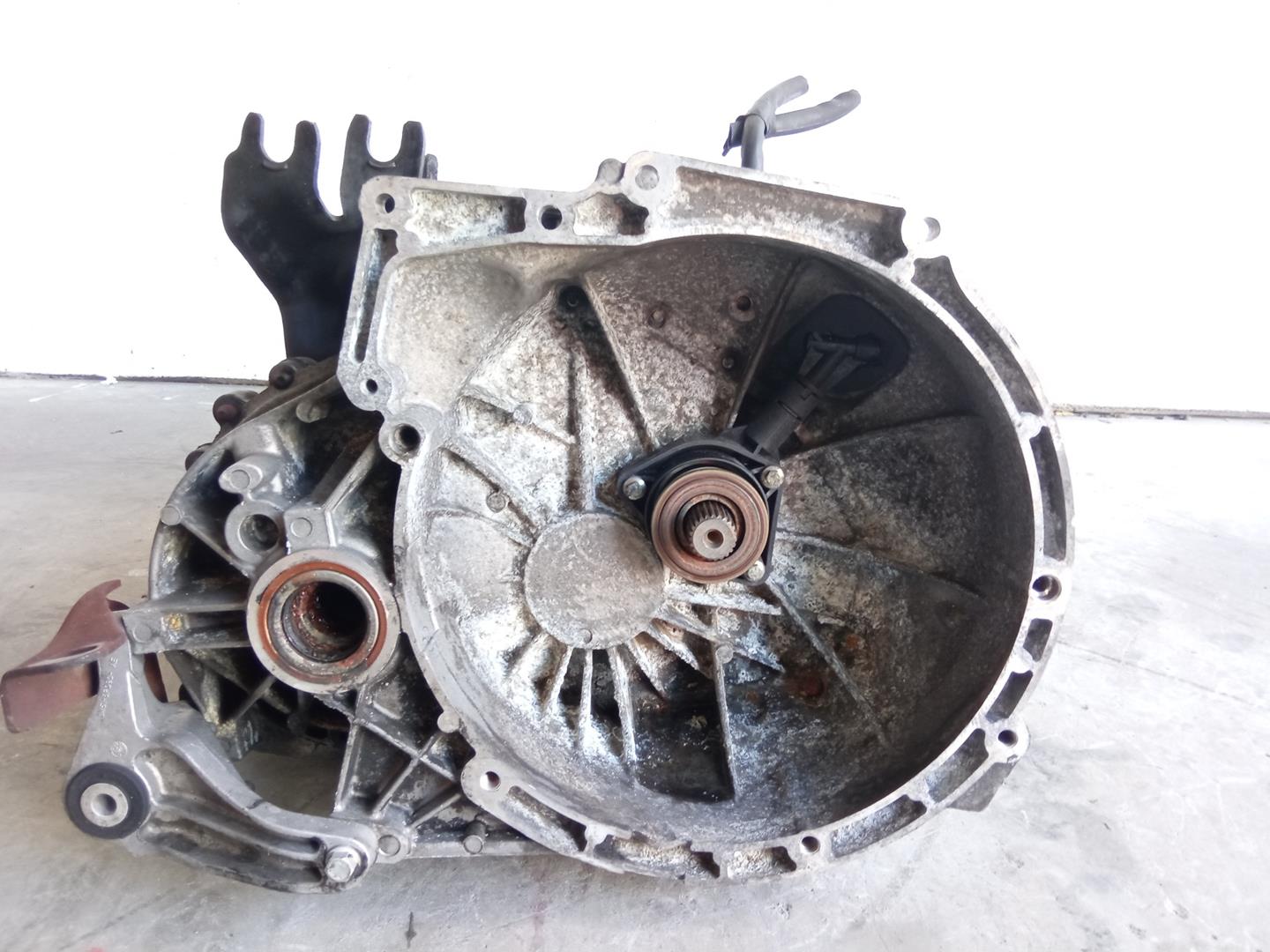 FORD Focus 2 generation (2004-2011) Gearbox 6M5R7002YC, 3M5R7F096 18445655