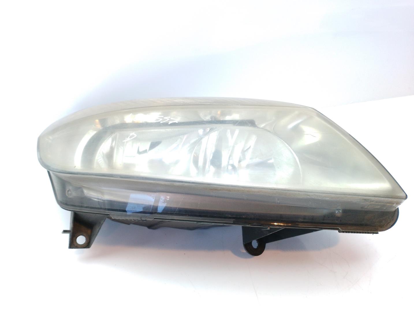 RENAULT Scenic 2 generation (2003-2010) Фара передняя правая 260102336R 22705724