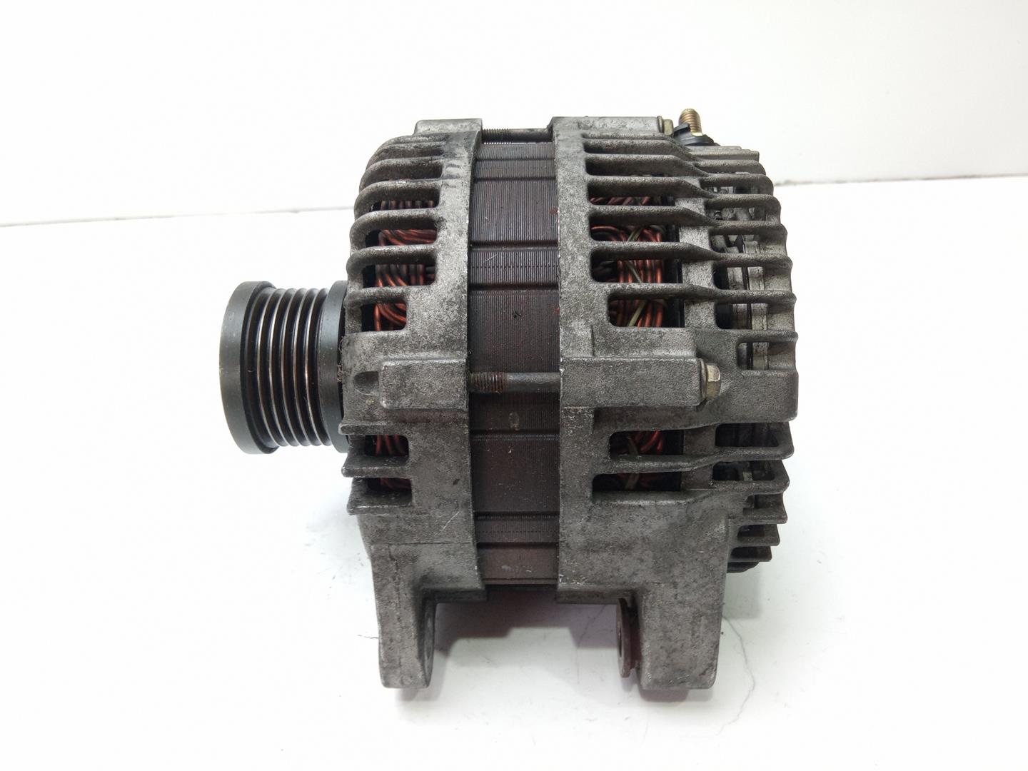 NISSAN X-Trail T30 (2001-2007) Alternator 23100AU420,LR1110717 22705299