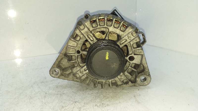 HYUNDAI i30 GD (2 generation) (2012-2017) Alternator 373002A850 18400536