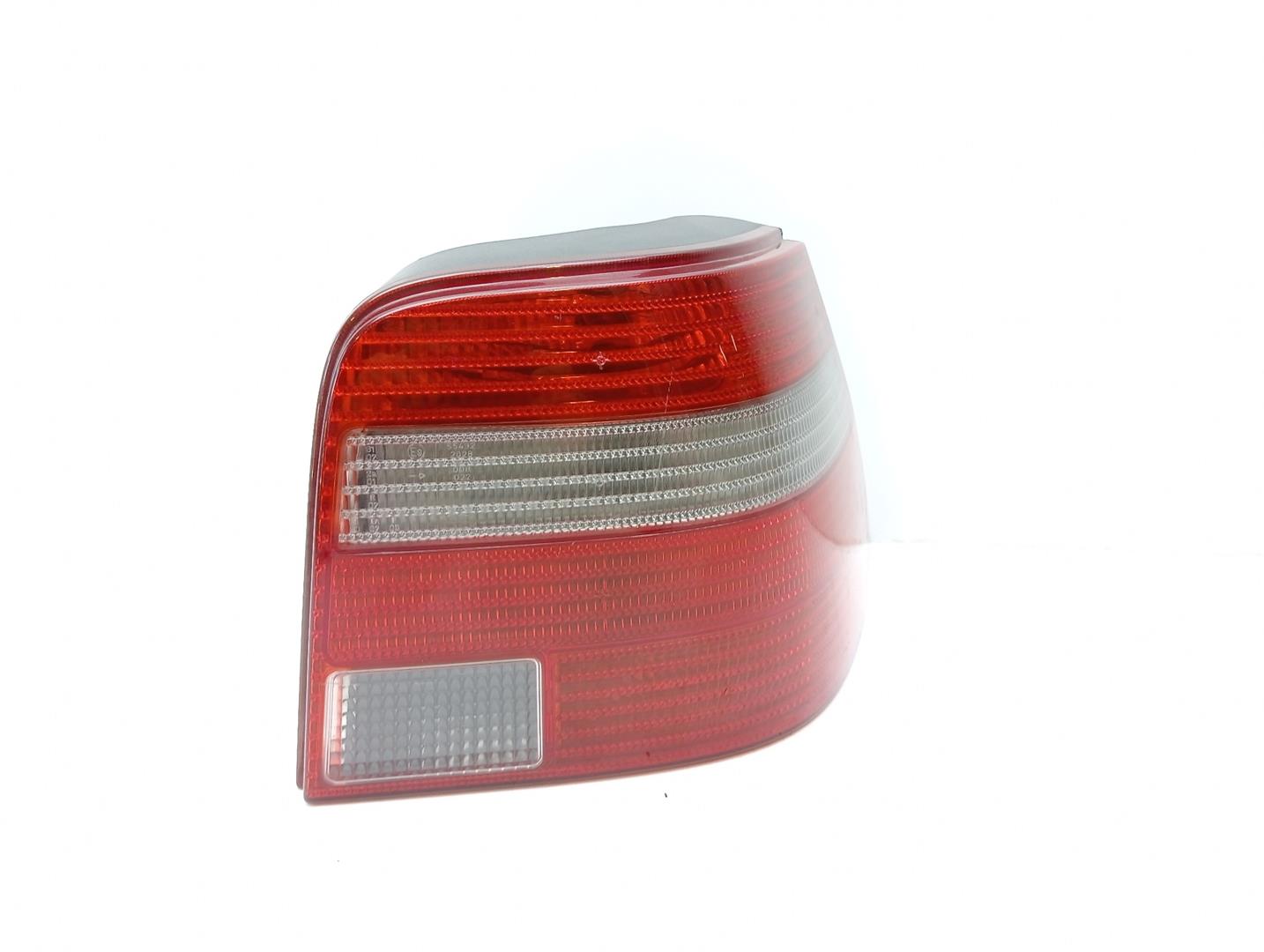 VOLKSWAGEN Bora 1 generation (1998-2005) Rear Right Taillight Lamp 1J6945096R,37740719 22706786