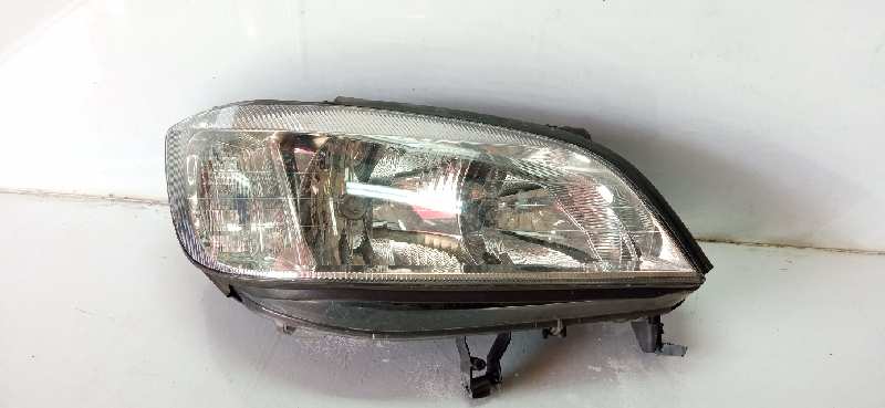 OPEL Corsa B (1993-2000) Front Right Headlight 89100055 18431805